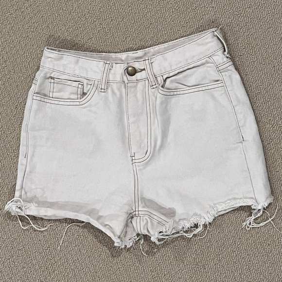 White Denim Shorts Size 25 - Picture 1 of 3